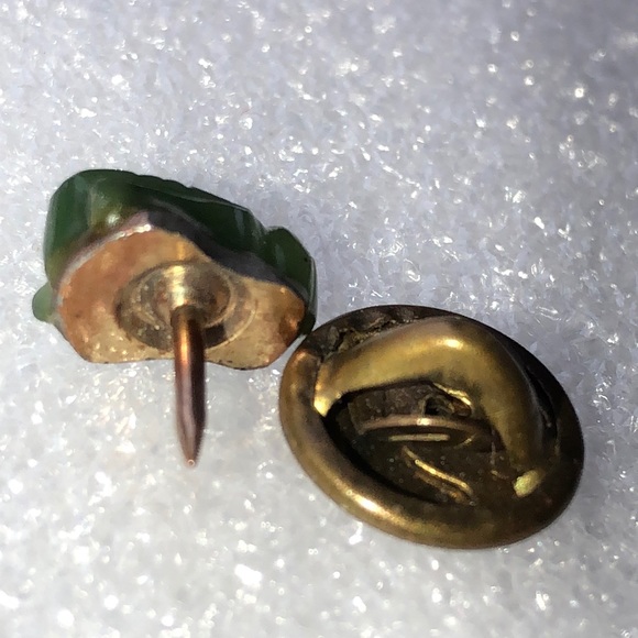 Vintage gold tone Jade bug fly tie pin tack - Picture 5 of 7